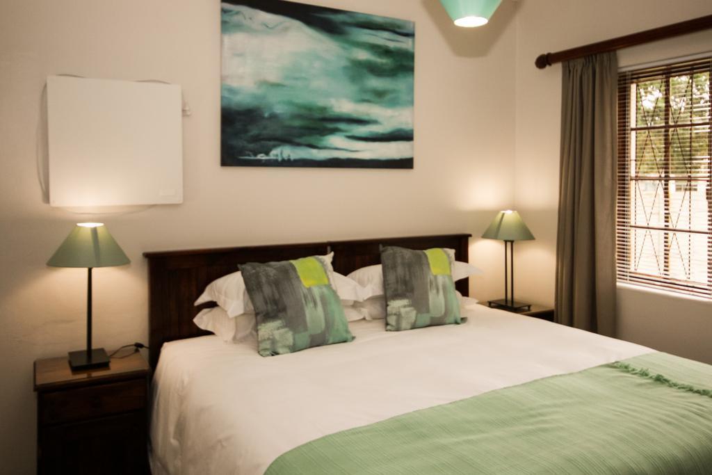 39 On Nile Guest House Port Elizabeth Ruang foto